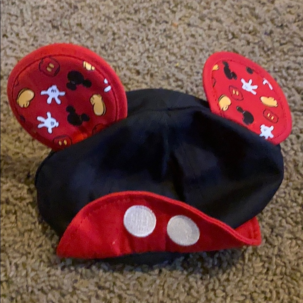 Baby Mickey Mouse hat